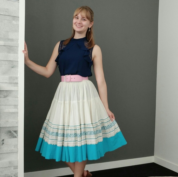 Meet your Posher, Allyson - Picture 4 of 4